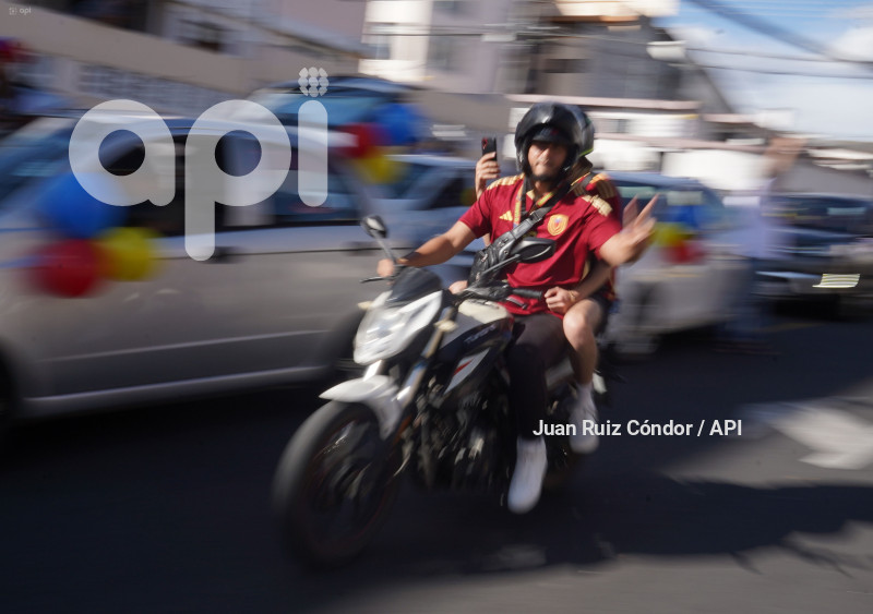 UIO-POL-MARCHAVENEZUELA