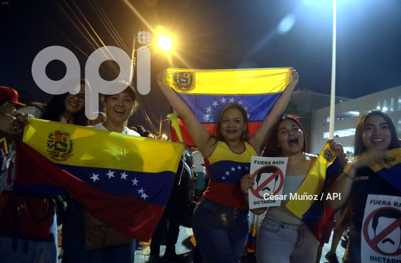 GYE-CONCENTRACION VENEZOLANOS