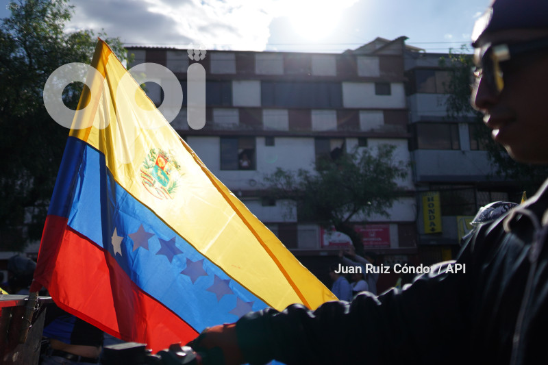 UIO-POL-MARCHAVENEZUELA