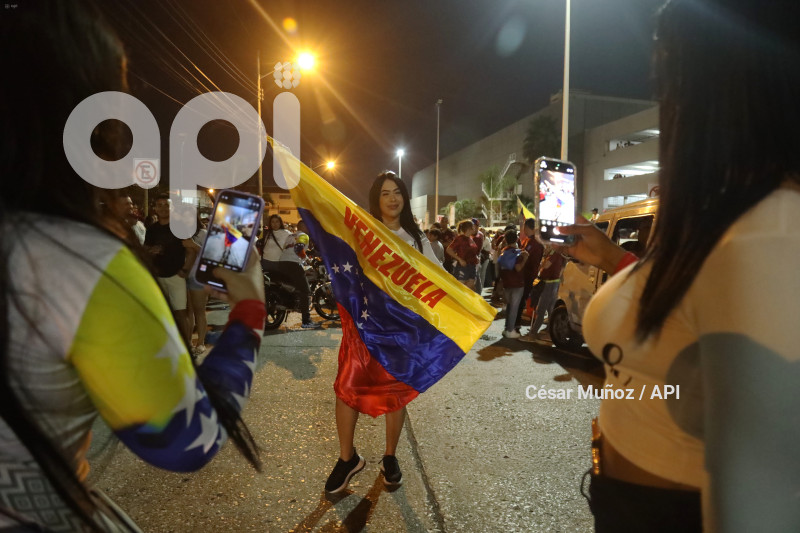 GYE-CONCENTRACION VENEZOLANOS