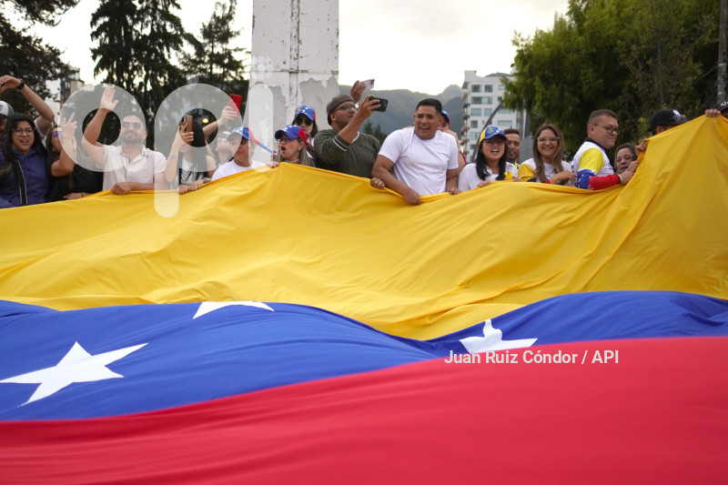 UIO-POL-MARCHAVENEZUELA