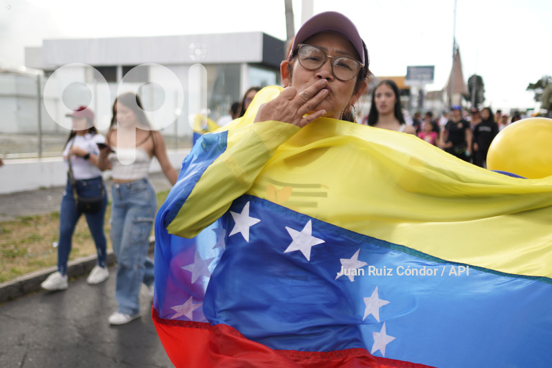 UIO-POL-MARCHAVENEZUELA