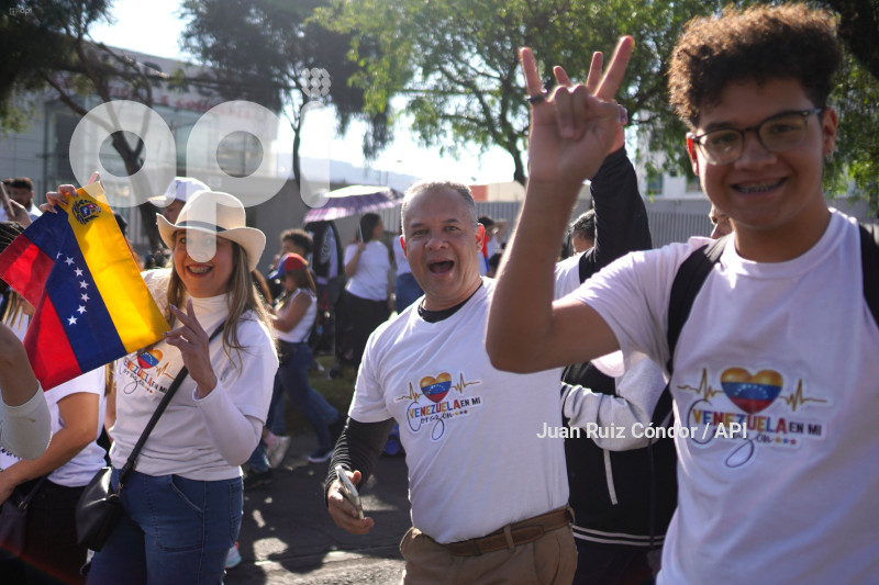 UIO-POL-MARCHAVENEZUELA