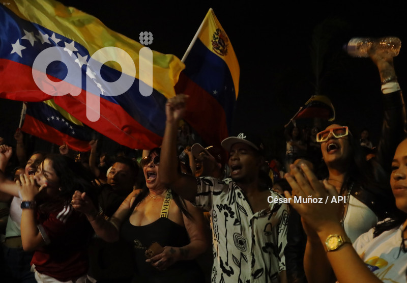 GYE-CONCENTRACION VENEZOLANOS