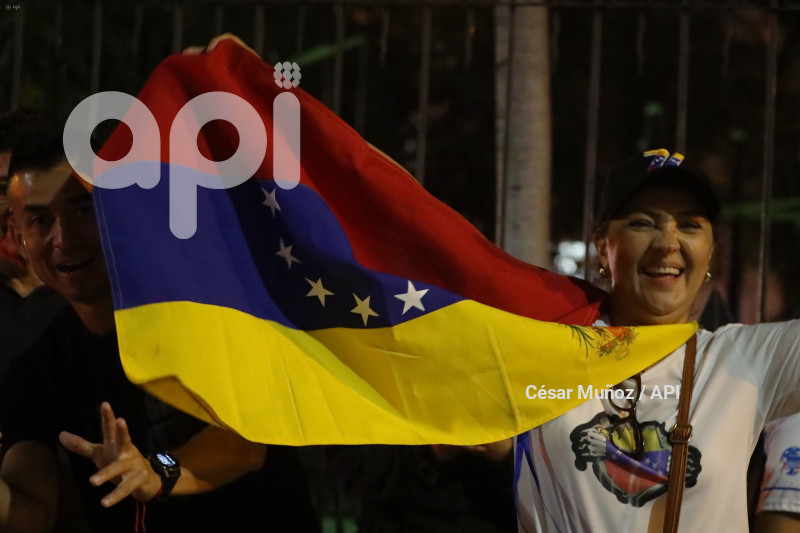 GYE-CONCENTRACION VENEZOLANOS