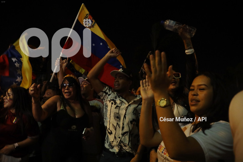 GYE-CONCENTRACION VENEZOLANOS