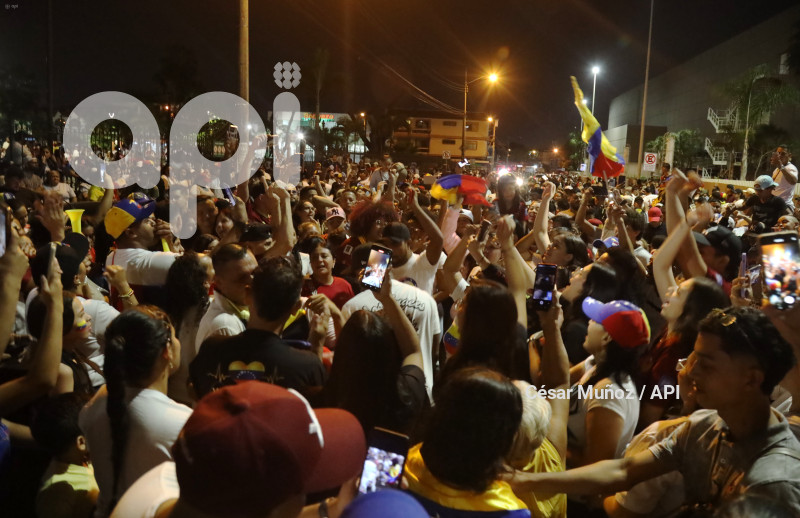 GYE-CONCENTRACION VENEZOLANOS