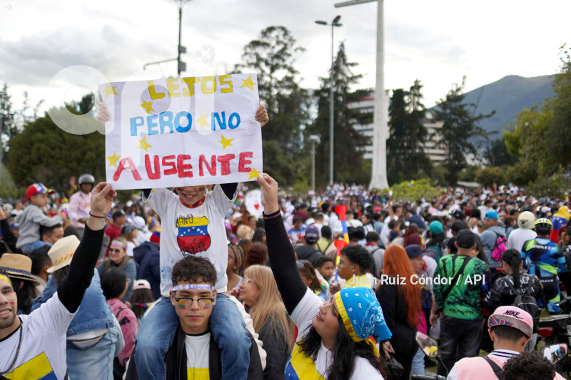 UIO-POL-MARCHAVENEZUELA