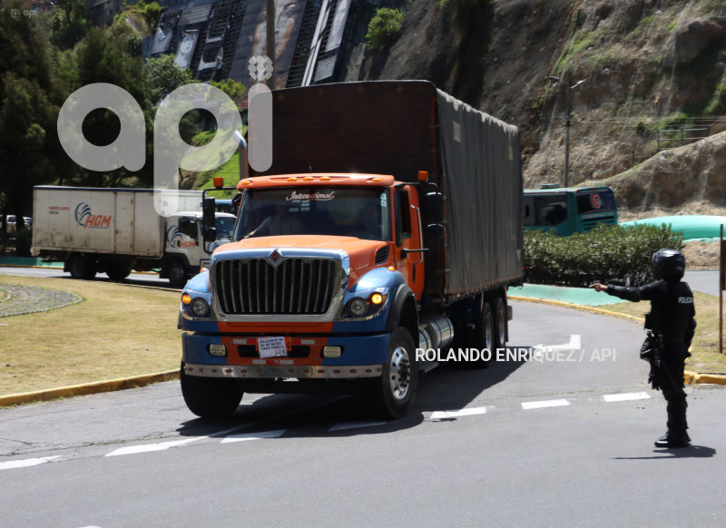 CARAVANA-TRANSPORTISTAS-EXIGEN-SEGURIDAD