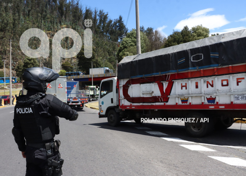 CARAVANA-TRANSPORTISTAS-EXIGEN-SEGURIDAD