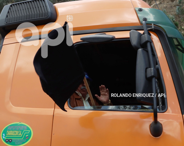 CARAVANA-TRANSPORTISTAS-EXIGEN-SEGURIDAD