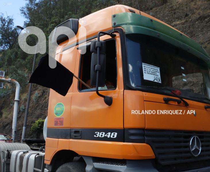 CARAVANA-TRANSPORTISTAS-EXIGEN-SEGURIDAD