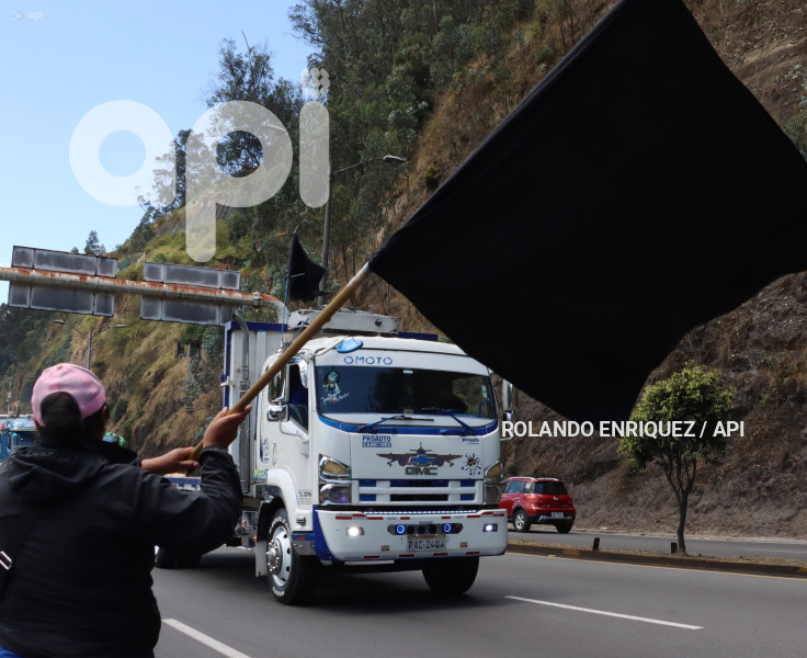 CARAVANA-TRANSPORTISTAS-EXIGEN-SEGURIDAD