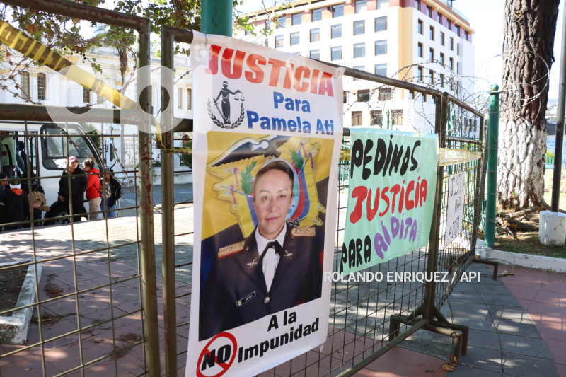 PLANTON-MIN-DEFENSA-PAMELA-ATI