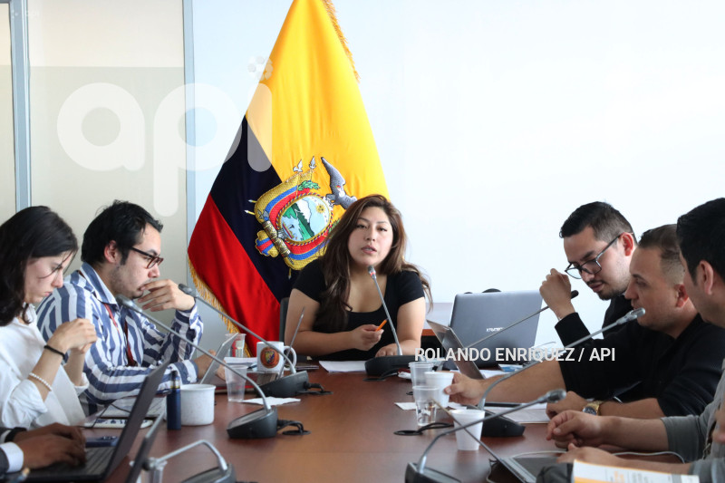 ASAMBLEA-LEY-ARMAS