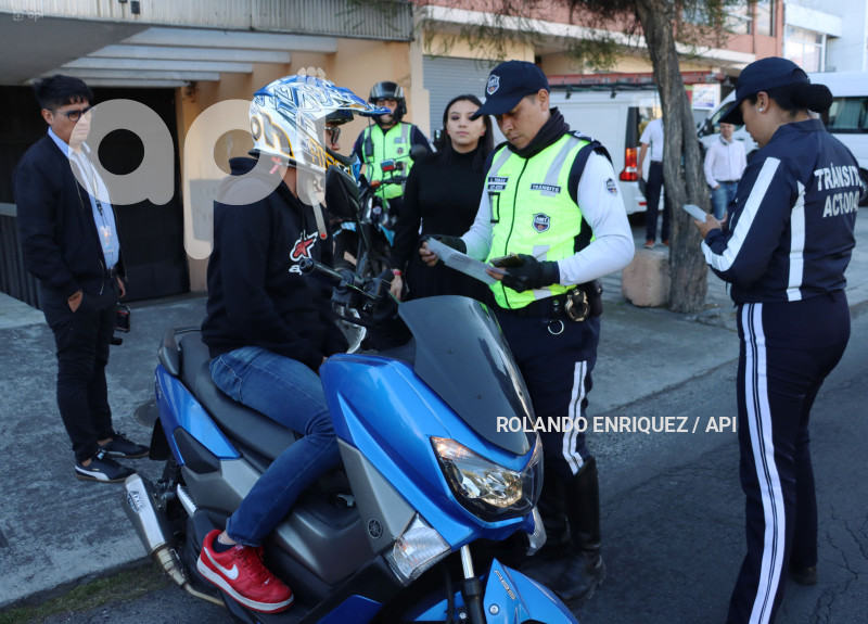 OPERATIVOS-TRANSITO-QUITO