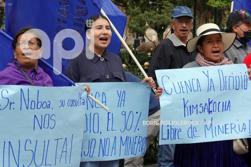 CUENCA-PROTESTA-CONTRA LA CONSULTA