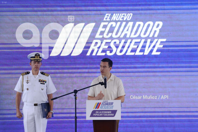 GYE-NOBOA ENTREGA CHEQUE IEPS