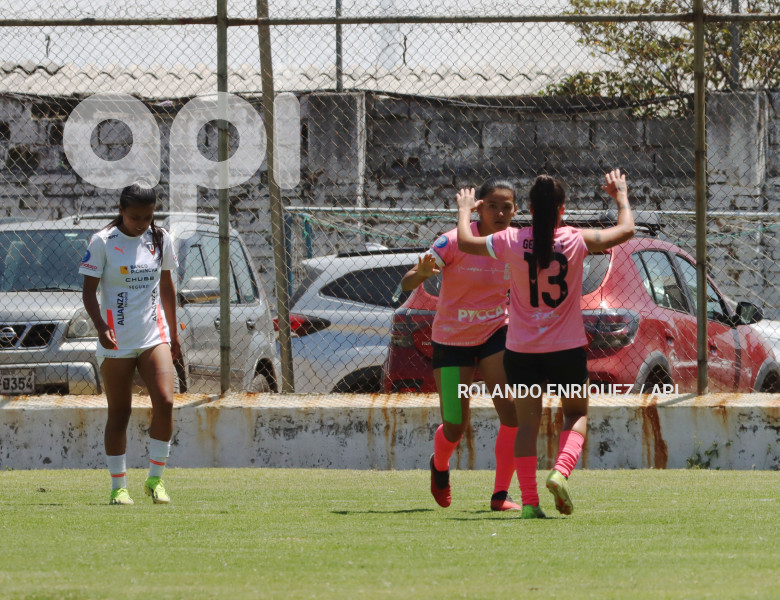 FBL-SUPERLIGA-FEMENINA-NANAS-LDU-QUITO
