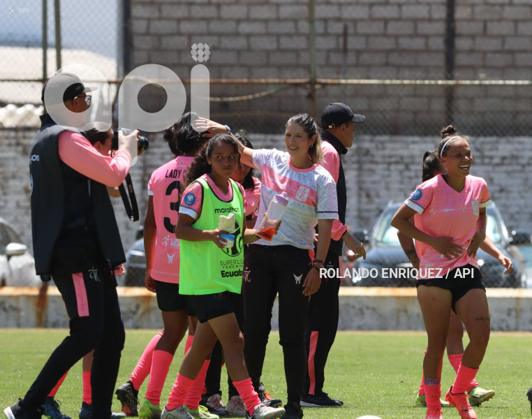 FBL-SUPERLIGA-FEMENINA-NANAS-LDU-QUITO