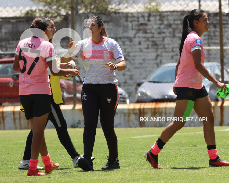 FBL-SUPERLIGA-FEMENINA-NANAS-LDU-QUITO