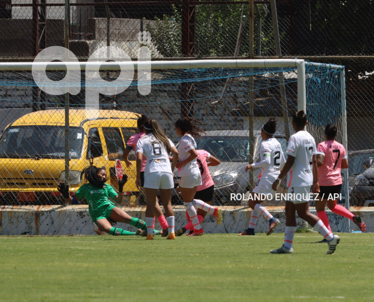 FBL-SUPERLIGA-FEMENINA-NANAS-LDU-QUITO