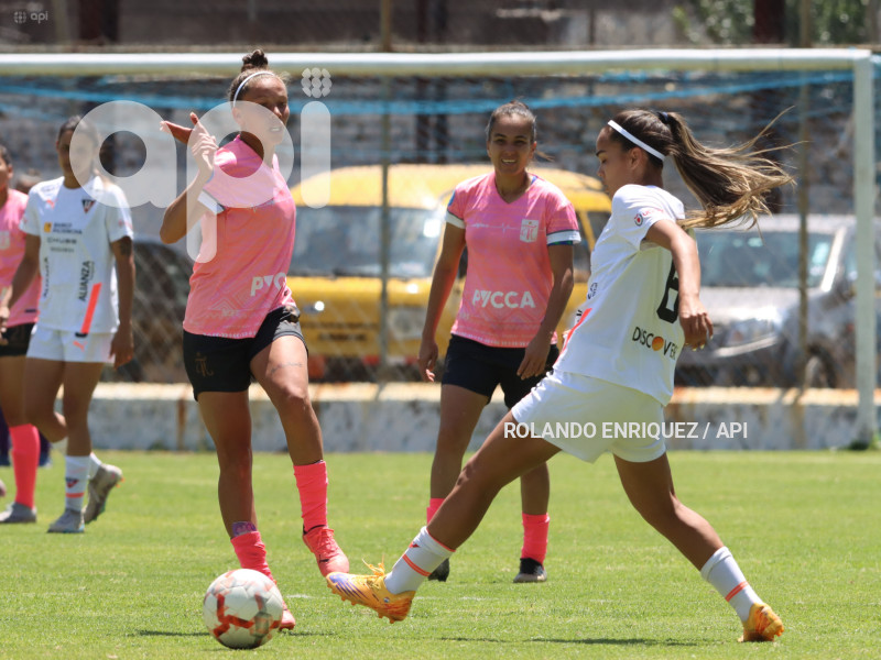 FBL-SUPERLIGA-FEMENINA-NANAS-LDU-QUITO