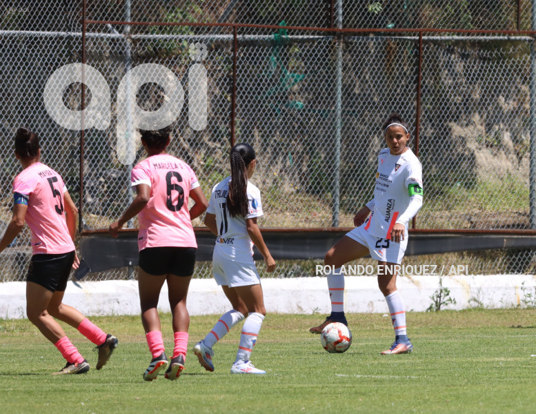 FBL-SUPERLIGA-FEMENINA-NANAS-LDU-QUITO