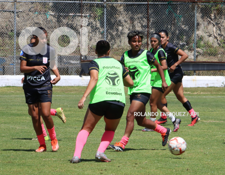 FBL-SUPERLIGA-FEMENINA-NANAS-LDU-QUITO