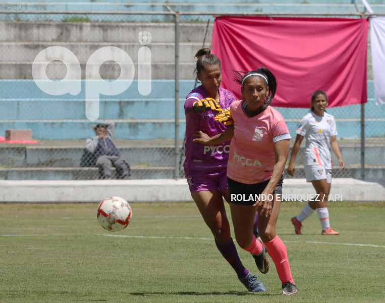 FBL-SUPERLIGA-FEMENINA-NANAS-LDU-QUITO