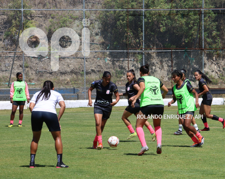 FBL-SUPERLIGA-FEMENINA-NANAS-LDU-QUITO