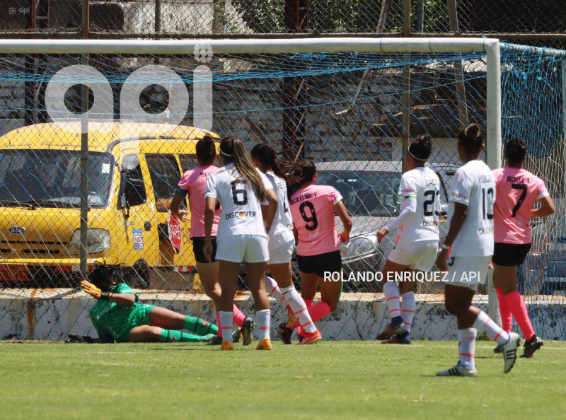 FBL-SUPERLIGA-FEMENINA-NANAS-LDU-QUITO