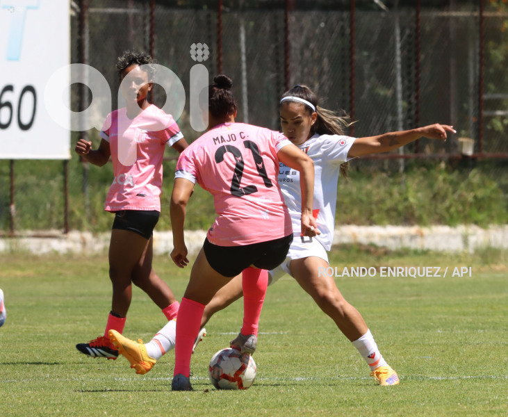 FBL-SUPERLIGA-FEMENINA-NANAS-LDU-QUITO