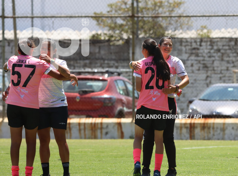 FBL-SUPERLIGA-FEMENINA-NANAS-LDU-QUITO
