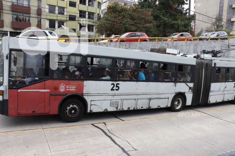 PLANTON-TRANSPORTE-PASAJEROS-QUITO