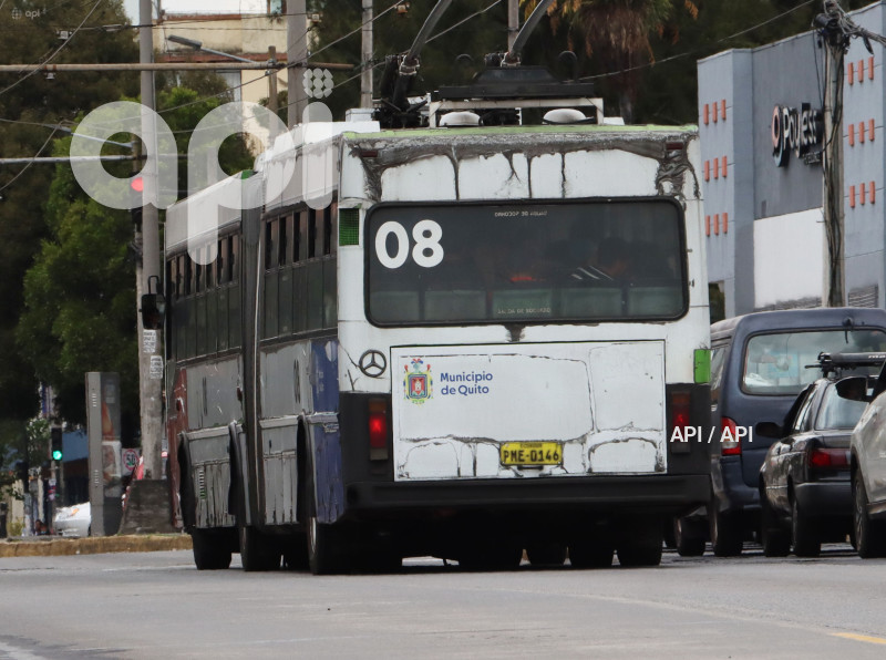 PLANTON-TRANSPORTE-PASAJEROS-QUITO