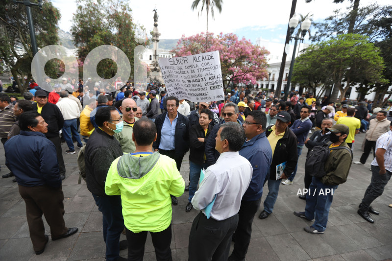 TRANSPORTISTAS-PLAZA-GRANDE