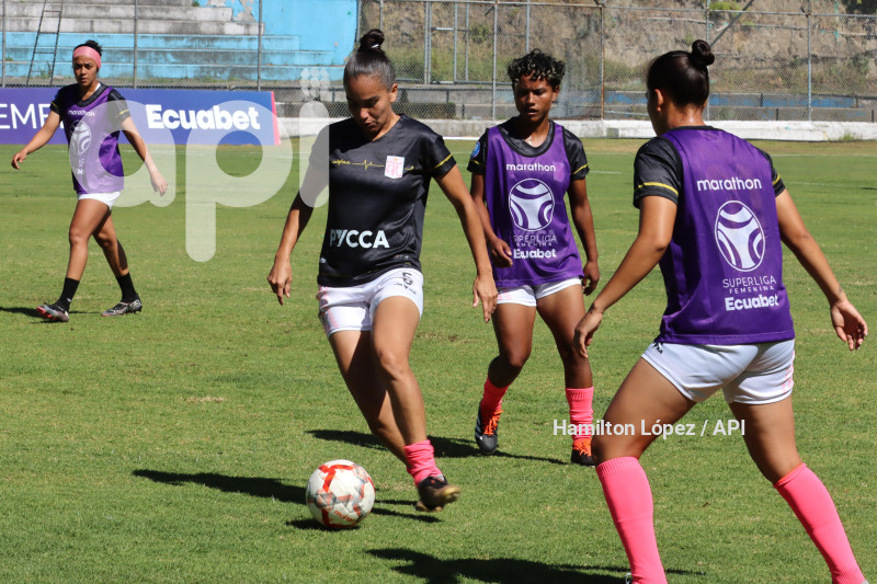 FBL-SUPERLIGA-FEMENINA-ECUABET-CATÓLICA-ÑAÑAS