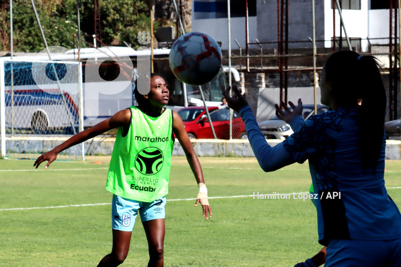 FBL-SUPERLIGA-FEMENINA-ECUABET-CATÓLICA-ÑAÑAS