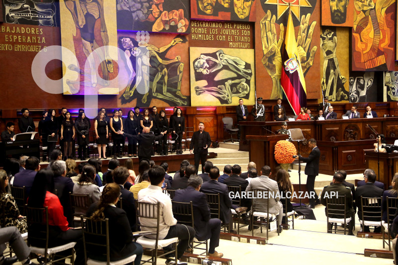 POL-SESION-SOLEMNE