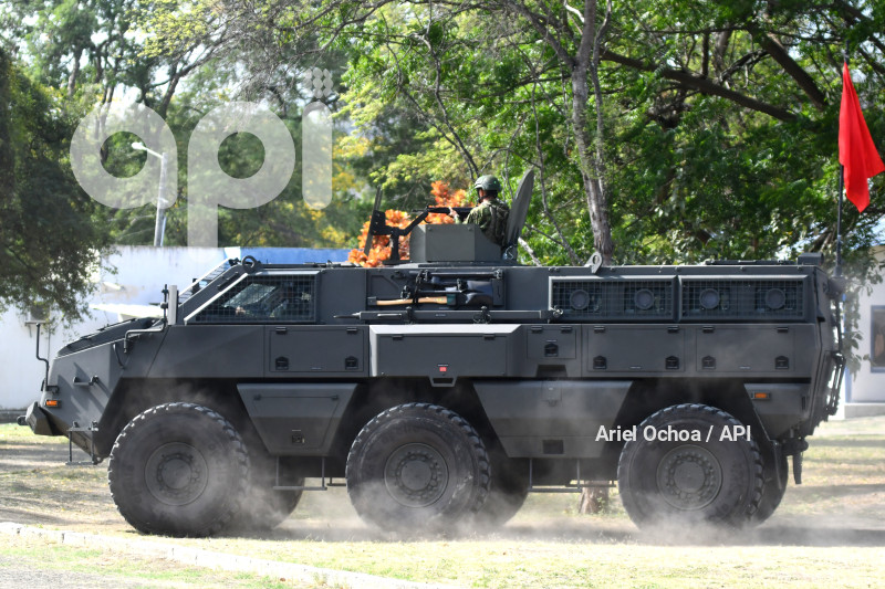 PORTOVIEJO-DANIEL-NOBOA-VEHICULOS-MILITARES