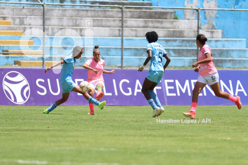 FBL-SUPERLIGA-FEMENINA-ECUABET-CATÓLICA-ÑAÑAS