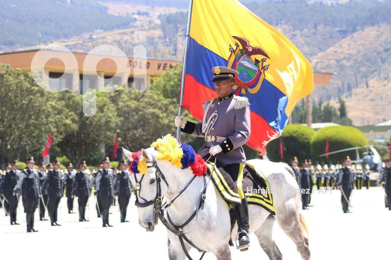 UIO-CEREMONIA-MILITAR-ASCENSOS