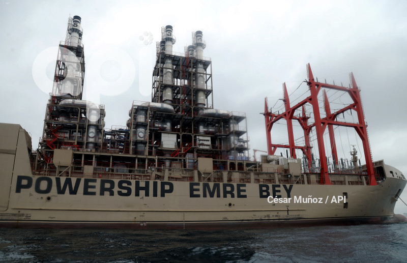 GYE-BARCAZA KARPOWERSHIP 1