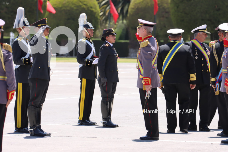 UIO-CEREMONIA-MILITAR-ASCENSOS