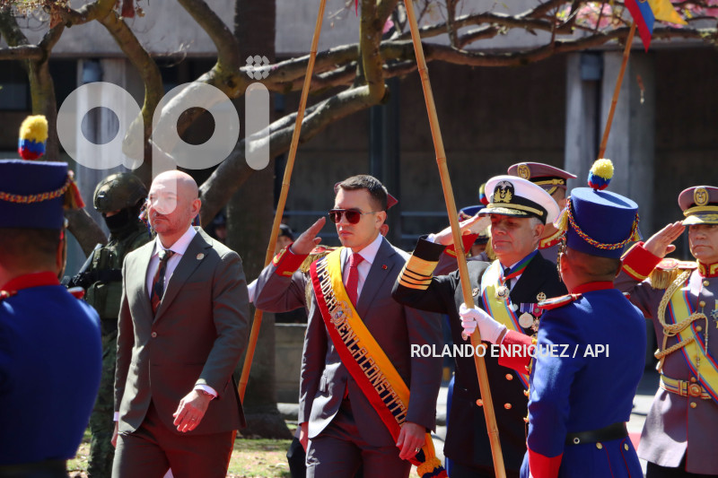 OFRENDA-FLORAL-HEROES-10-AGOSTO