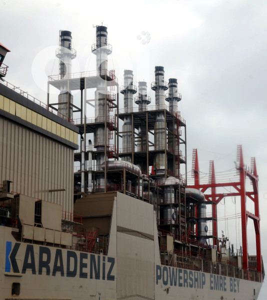 GYE-BARCAZA KARPOWERSHIP 1