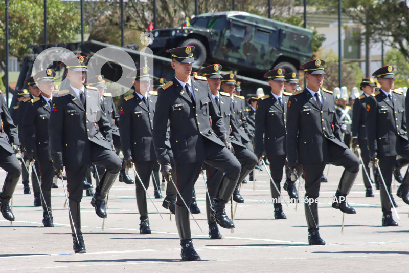 UIO-CEREMONIA-MILITAR-ASCENSOS