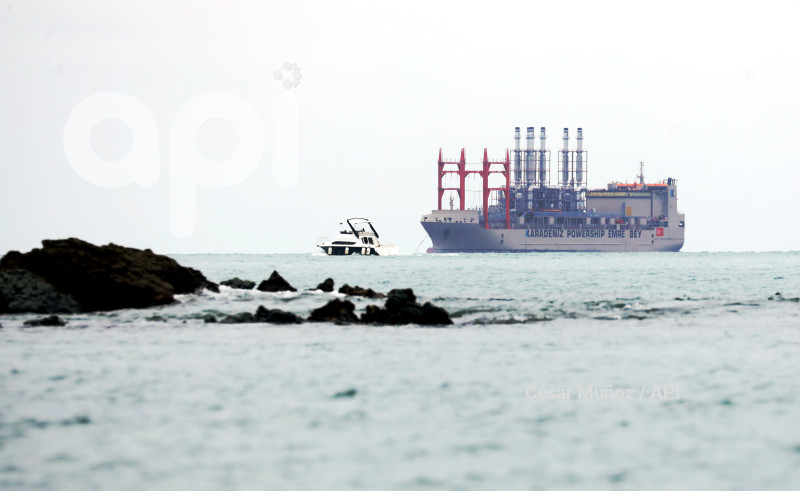 GYE-BARCAZA KARPOWERSHIP 1