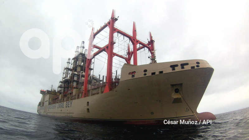 GYE-BARCAZA KARPOWERSHIP 1